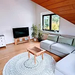 Ferienoase Mit Dachterrasse Nahe Sankt Leoner Apartment *